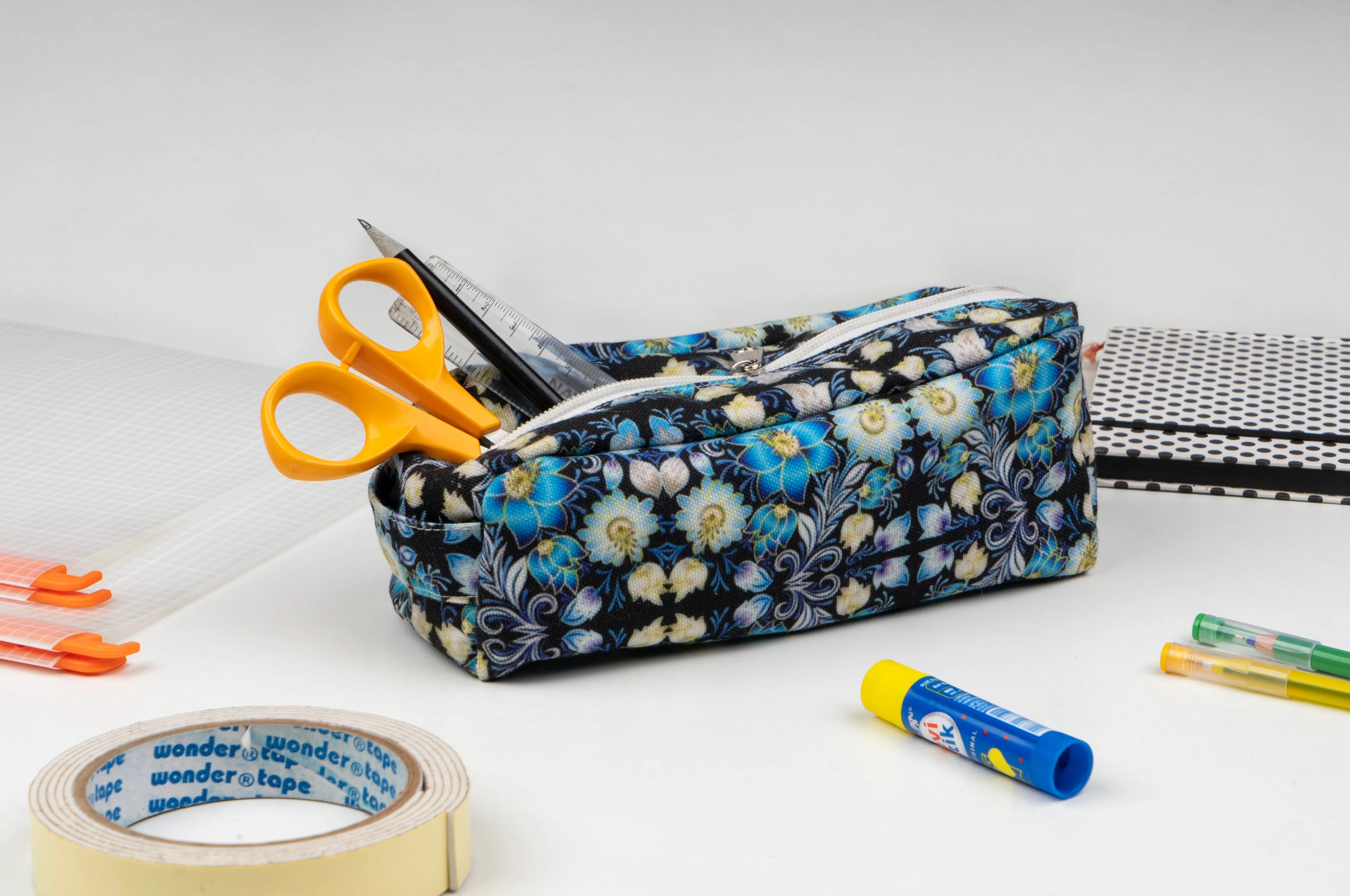 Elegant Printed Vanity Pouch - Pack of 1 (Size: 20x12x10)