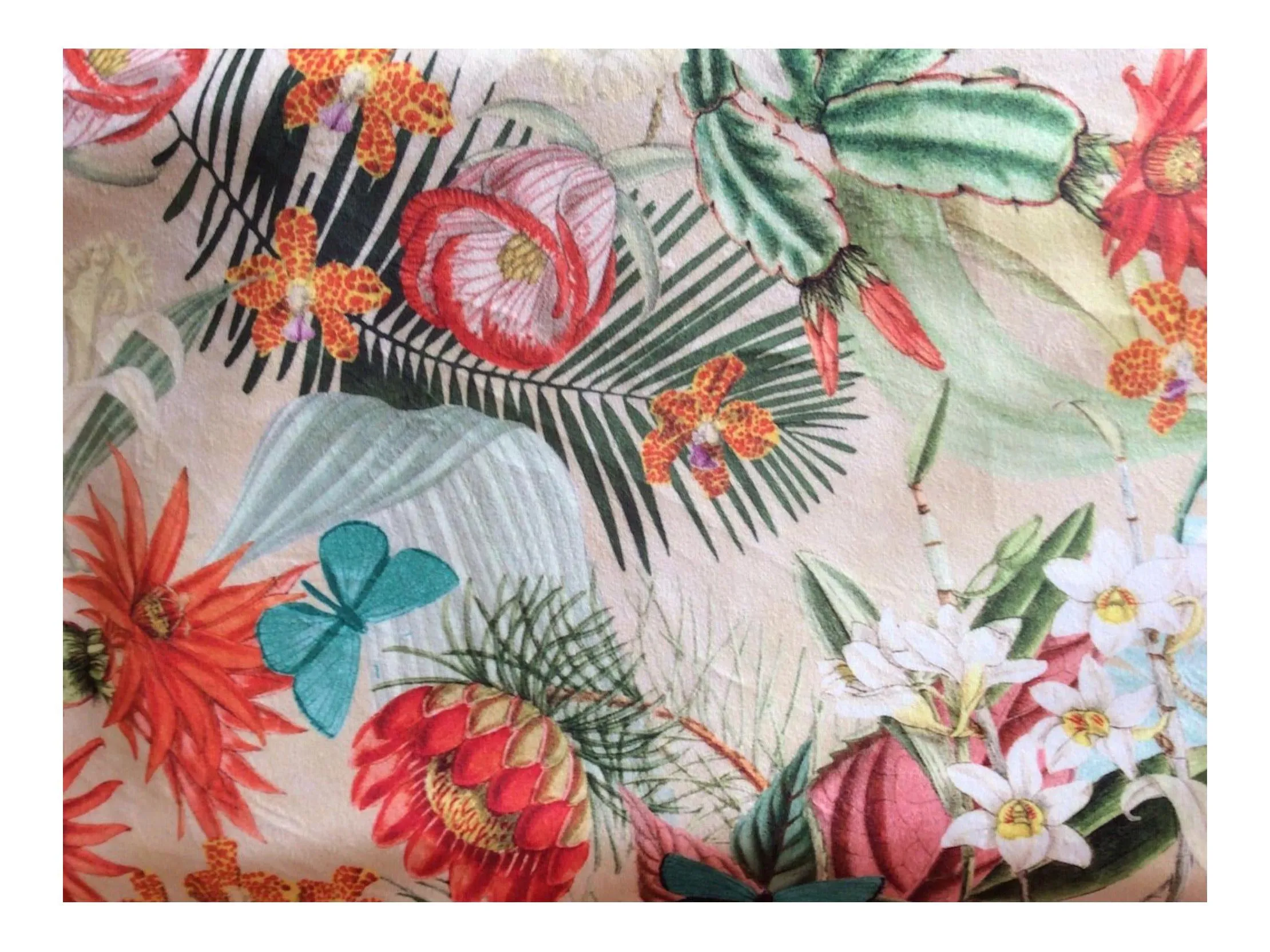 VICTORIAN FLORAL  Pattern Upholstery / Furnishing  velvet - 140  cms - 330 gsm flowery